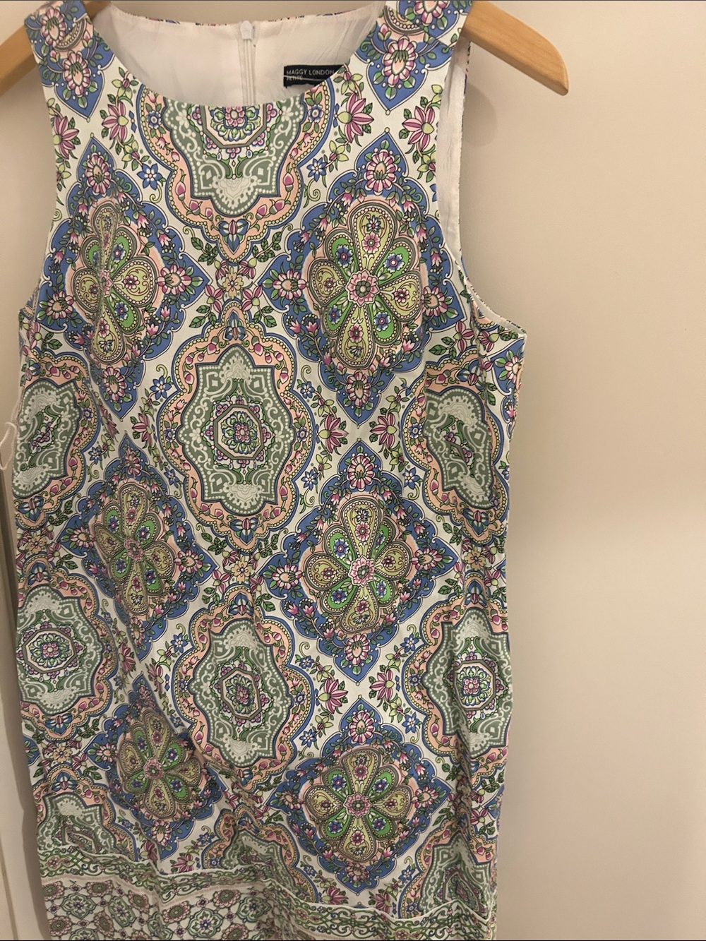 Maggy London White Paisley Print Sleeveless Tunic with Green & Blue Accents